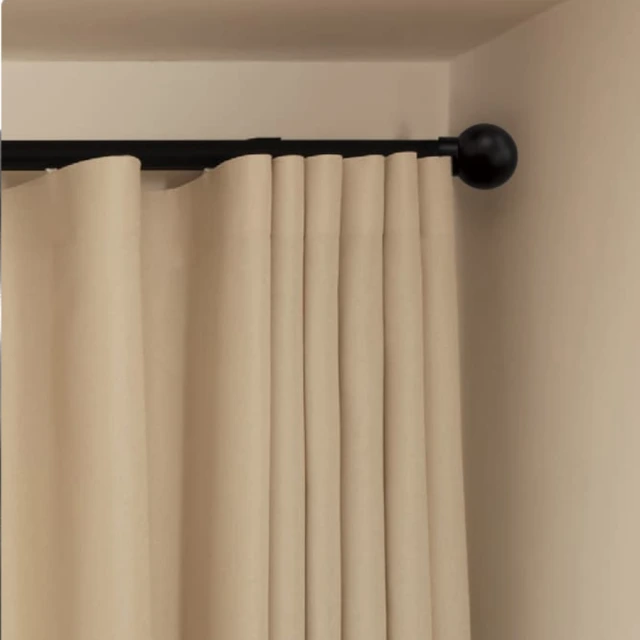 how long should a curtain pole be