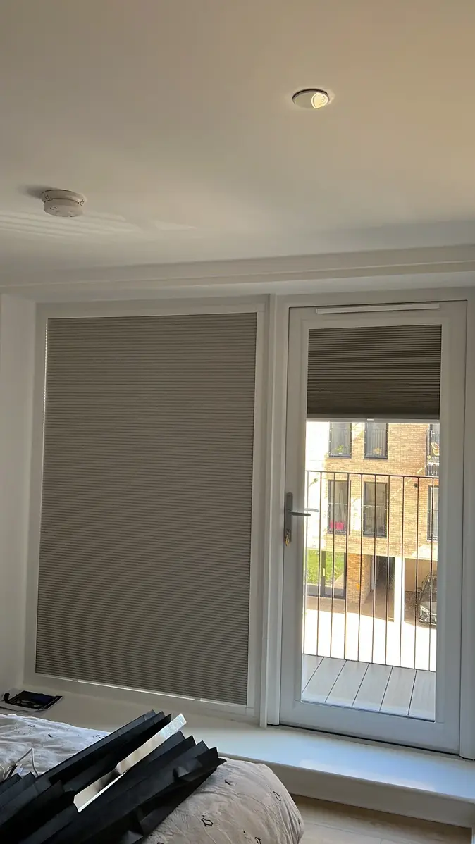 perfect fit venetian blinds - INSTALLATION PROJECT CUMBERNAULD